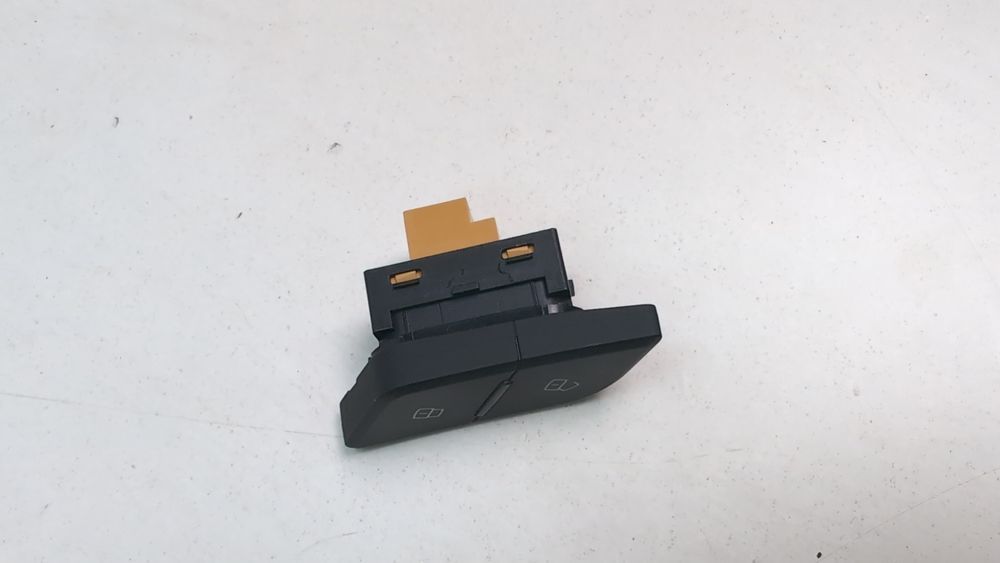 Кнопка центрального замка передняя правая Audi A4 2016-2019 (B9) 8W29621085PR 1075377 фото