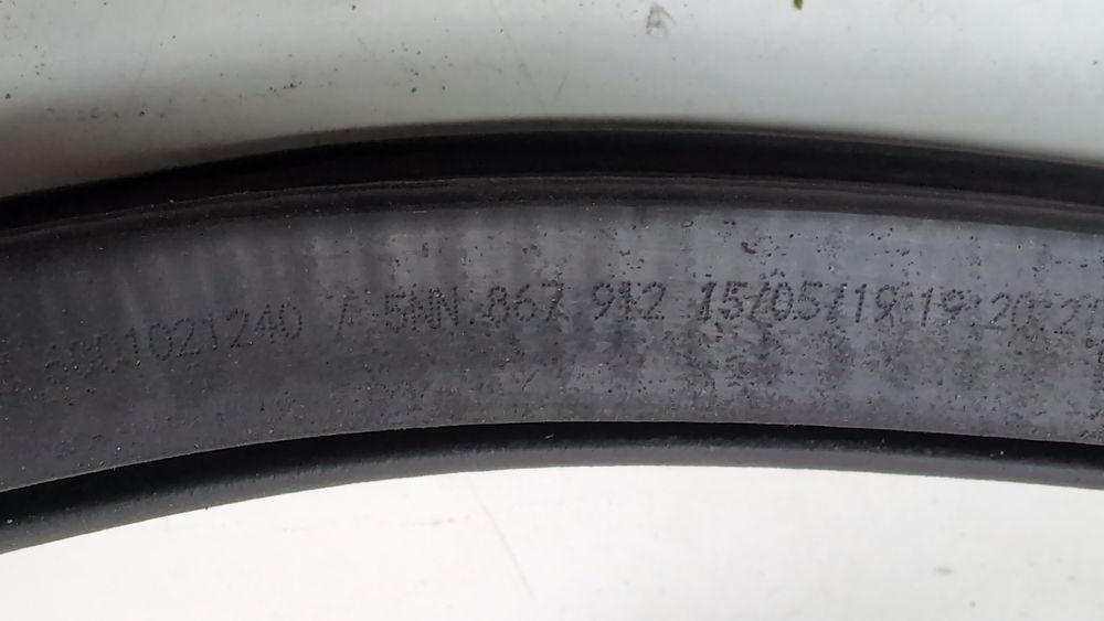 Уплотнитель проёма двери передней правой Volkswagen Tiguan 2018-2021 (AD/BW) 5NN867912A9B9 1094466 фото