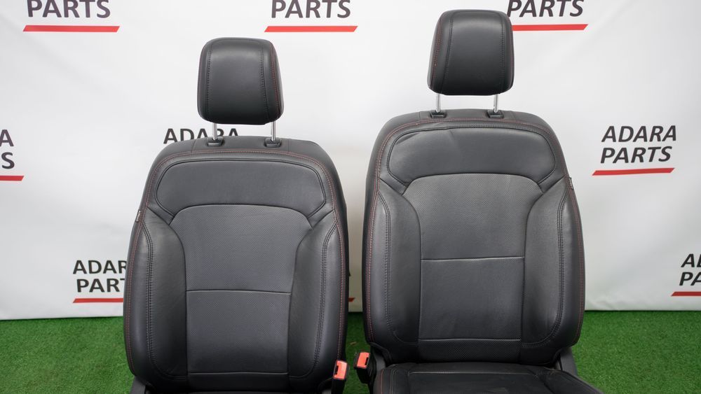 Передні сидіння Ford Explorer 2018-2019 (U502 2nd restyle) JB5Z7864416SA 1056363 фото