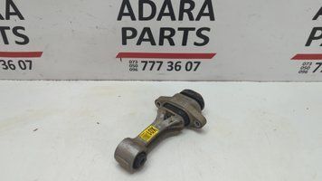 Подушка двигуна (мотора) передня Hyundai Elantra 2021-2023 (CN7) 21950F2000 1060408 фото