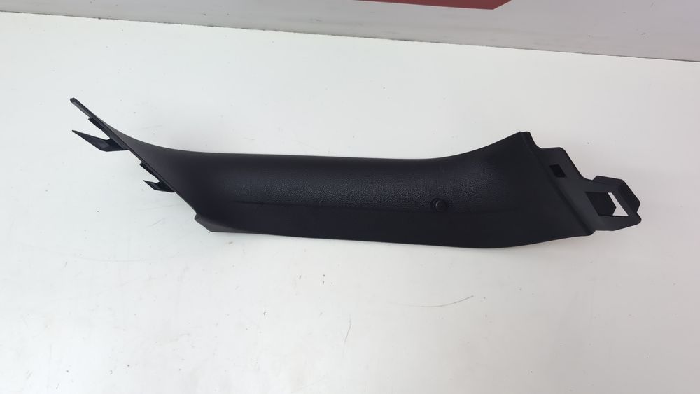 Накладка кришки багажника ліва верхня Volkswagen Golf 2022-2024 (mk8) 5H68677034PK 1097399 фото