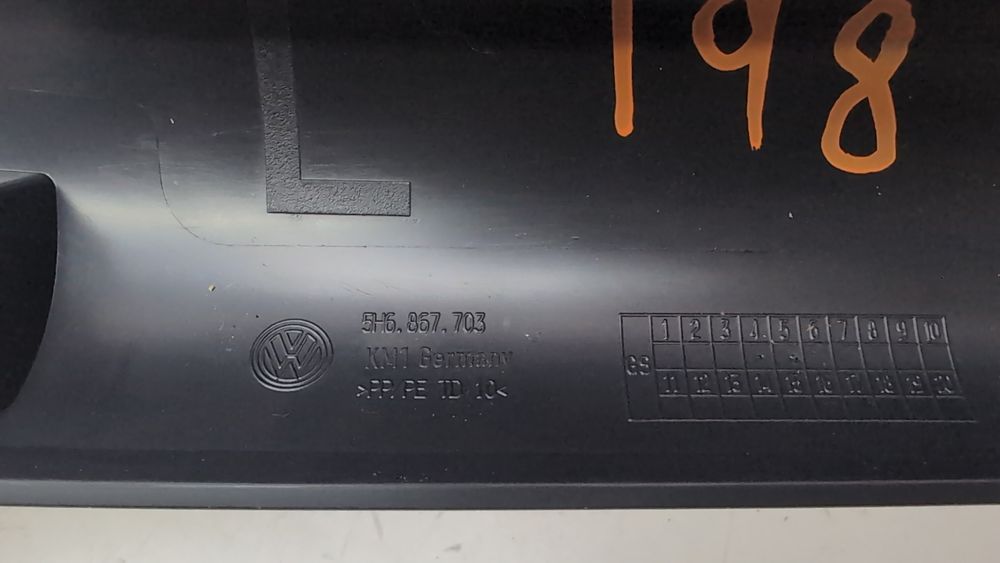Накладка кришки багажника ліва верхня Volkswagen Golf 2022-2024 (mk8) 5H68677034PK 1097399 фото
