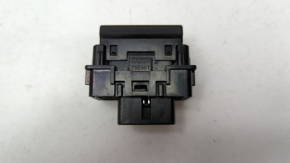 Кнопка підігріву сидіння лев. Subaru Outback 2015-2017 (B15) 83245AL01A 1053080 фото