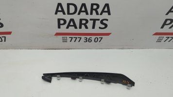 Кронштейн уплотнителя двери задней прав Audi S5 2016-2019 (F5(8W6)) 8W8839152 1064463 фото
