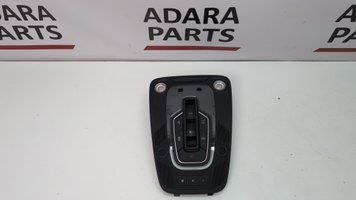 Плафон освітлення салону передній Audi Q7 2017-2019 (4M) 4M0947135CP6PS 1086243 фото