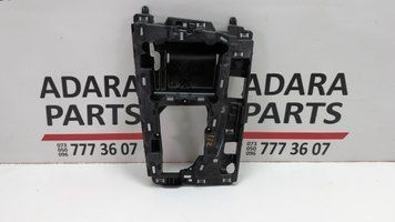 Кронштейн накладки центральної консолі Audi Q5 2021-2024 (80A restyle) 80B864261E 1055557 фото
