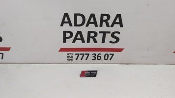 Эмблема s7 на решетке радиатора Audi S7 2012-2015 (4G8) 4G8853736A2ZZ 1060271 фото