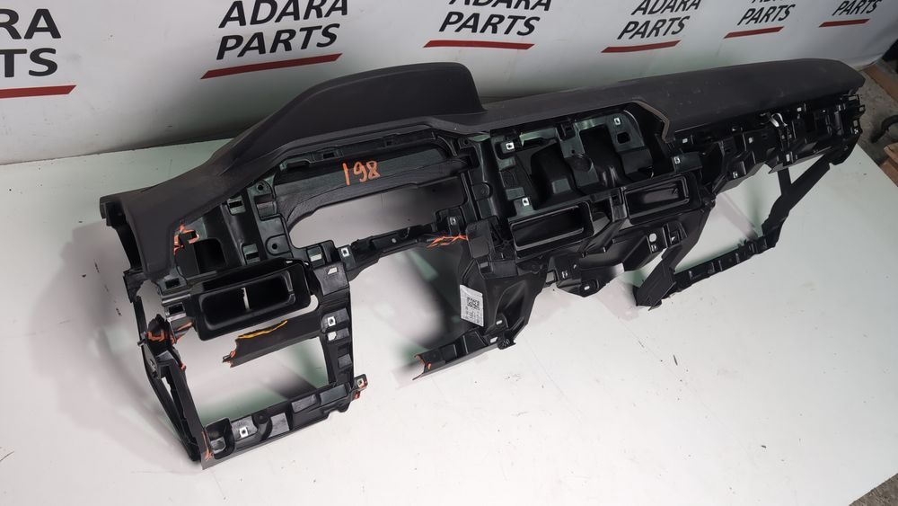 Торпедо передняя панель голая (дефект) Volkswagen Golf 2022-2024 (mk8) 5H1857003MXCC 1096751 фото