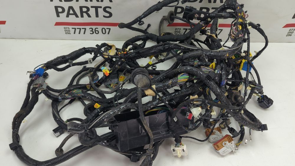 Жгут проводов салона Ford Escape 2013-2016 (3rd gen C520) DV6Z14A630Y 1049627 фото