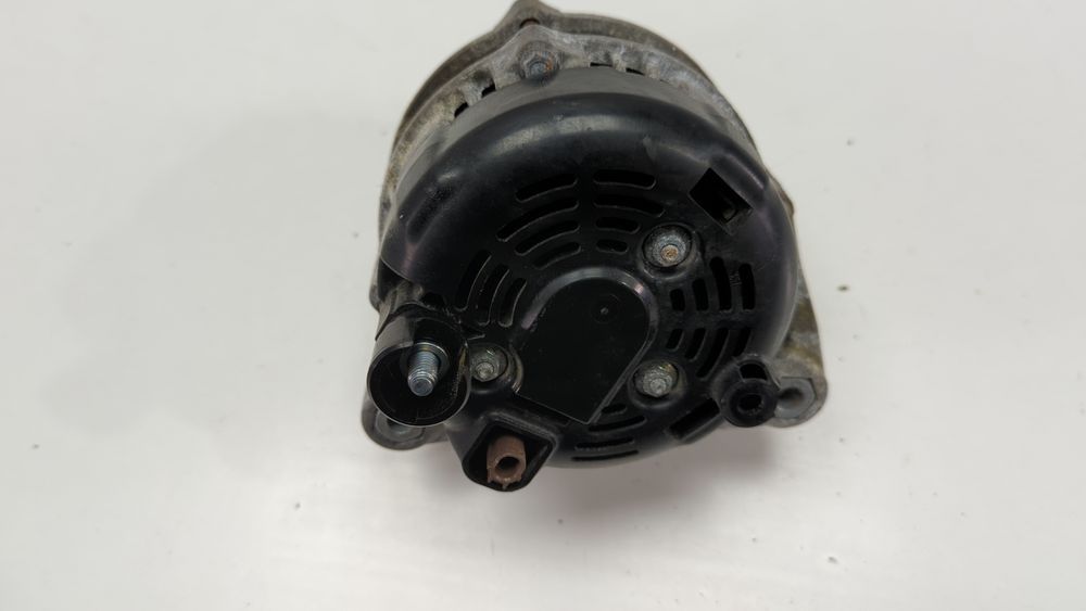 Генератор Audi A8 2015-2018 (D4 restyle) 311005PAA01 1038891 фото
