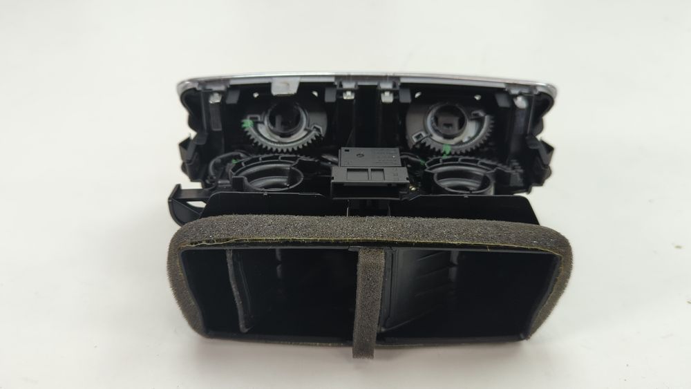 Дефлектор воздуха консоли задний центральный Audi S7 2012-2015 (4G8) 4G0819203A6PS 1060325 фото