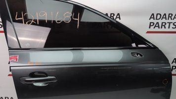 Молдинг двері-скло центральний передній правий (дефект) Audi S4 2016-2019 (B9) 8W0853284DT94 1081586 фото