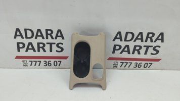 Підсклянник центральної консолі Mercedes Benz CLA250 2017 - 2019 (C117 restyle) A1766800210 1064548 фото