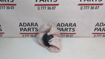 Подушка безпеки (airbag) у кермо (дефект) Mercedes Benz GLA 2017 - 2019 (X156) A0008600900 1069774 фото