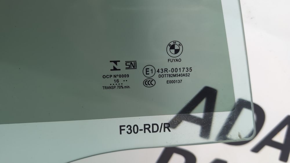 Скло задніх дверей правих BMW 3 Series 2016-2018 (F30 Restyle rest) 51357259820 1093109 фото