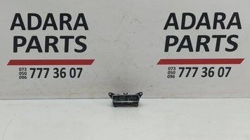 Роз'єм usb aux центральна консоль Jeep Grand Cherokee 2014-2016 (WK2 restyle) 68141322AA 1030264 фото