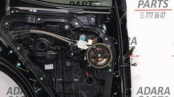 Моторчик стеклоподъемника задний левый Hyundai Santa Fe 2017-2019 (NC restyle) 834502W000 1015315 фото