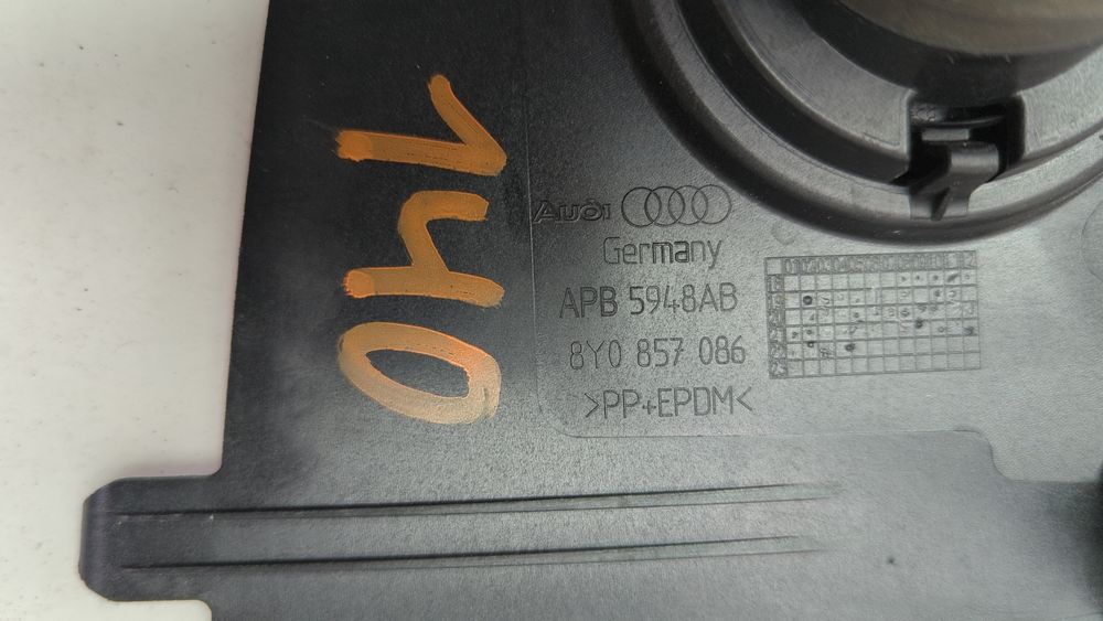 Накладка торпедо збоку права Audi A3 2022-2024 (8Y) 8Y08570864PK 1067287 фото