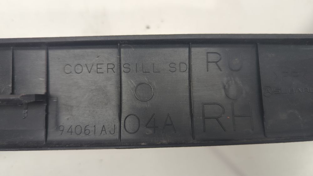 Накладка порога зад прав внутр Subaru Outback 2010-2012 (B14(BR)) 94061AJ04AVH 1046408 фото