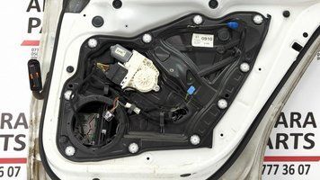 Накладка стеклоподьемника двери задней правой Volkswagen CC 2013 - 2017 (1st Gen (35) restyle) 3C8839756D 1028702 фото