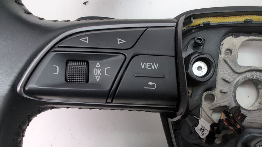 Кнопки керування на кермі у зборі Audi Q7 2017-2019 (4M) 4M0951523AXHA 1083653 фото