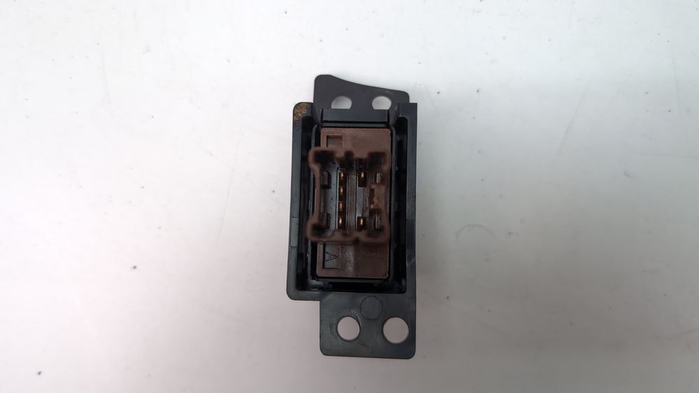 Кнопка підігріву пасажирського сидіння Nissan Rogue 2017-2020 (T32 Restyle rest) 255003TA1A 1097354 фото