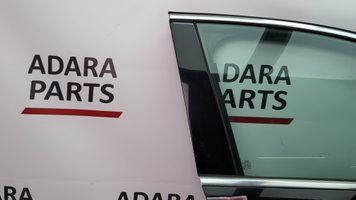 Накладка дверей передньої правої збоку Audi A3 2013-2016 (8V) 8V5837902B5FQ 1081345 фото