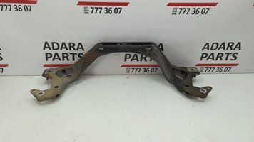 Нижний кронштейн крепления опор двигателя (мотора) Volkswagen Touareg 2010-2014 (7P 2nd gen) 7P0199207A 1059899 фото