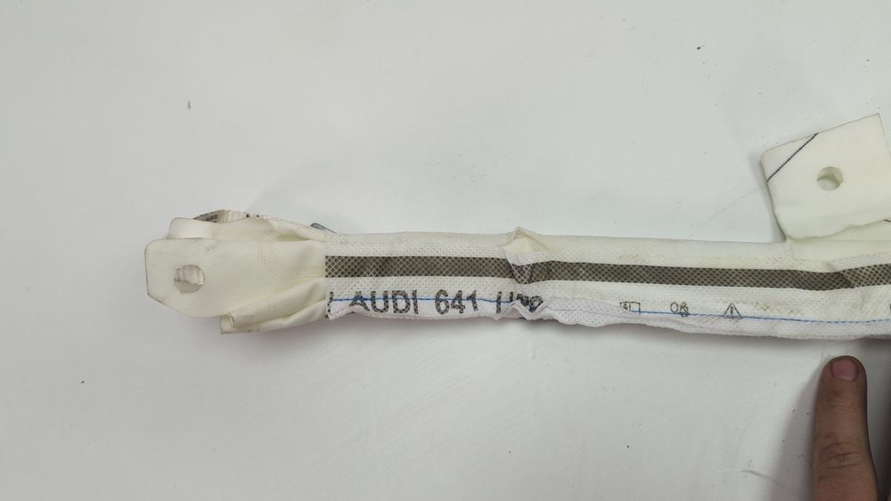 Подушка безпеки права (шторка) Audi A8 2015-2018 (D4 restyle) 4H4880742D 1048143 фото