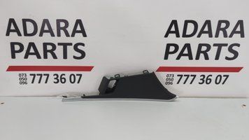 Накладка внутрішньої ручки дверей передньої правої Audi S4 2016-2019 (B9) 8W0959518B6PS 1032378 фото