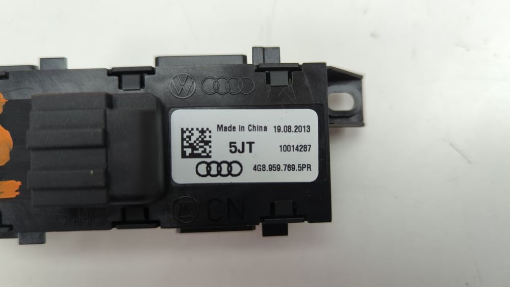 Кнопки пам'яті лівого сидіння Audi S7 2012-2015 (4G8) 4G89597695PR 1060543 фото