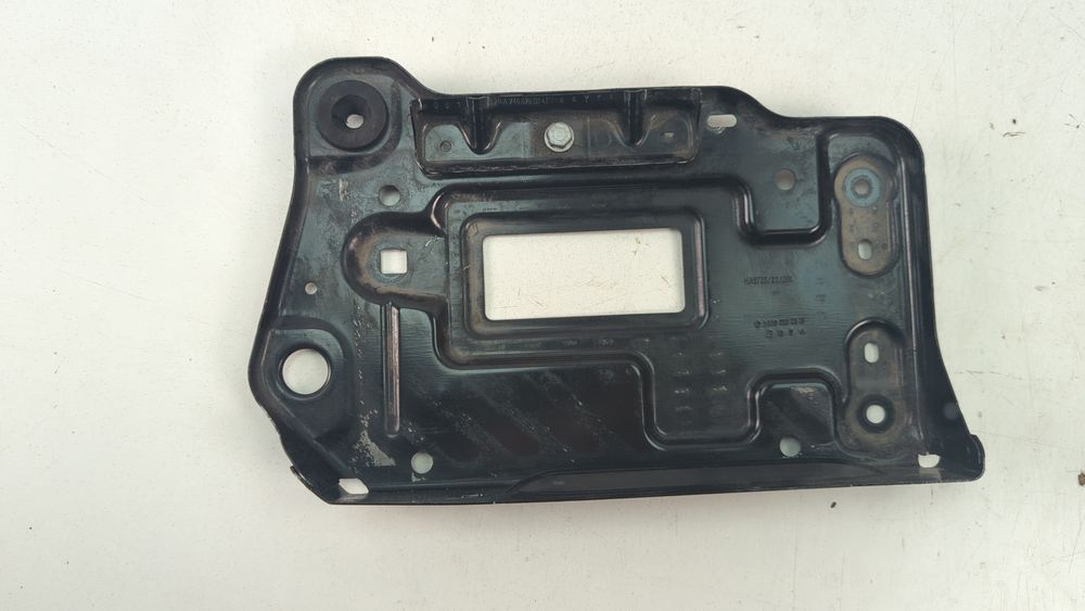 Поддон аккумулятора Mercedes Benz GLA 2017 - 2019 (X156) A2466200018 1069241 фото