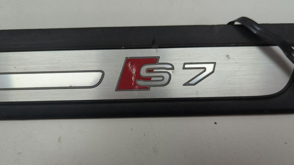 Накладка порога з підсвічуванням передня ліва (дефект) Audi S7 2012-2015 (4G8) 4G8947405D 1060224 фото