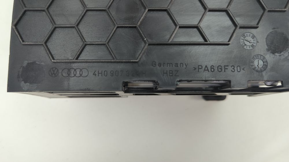Кронштейн головного пристрою (блок mmi) Audi A8 2015-2018 (D4 restyle) 4H0907324H 1048098 фото