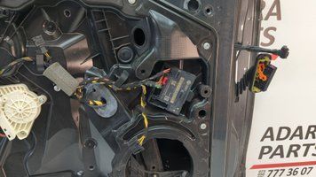 Блок керування передніх лівих дверей Volkswagen Touareg 2010-2014 (7P 2nd gen) 4H0959793ACZ09 1033164 фото
