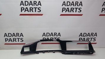 Декоративна накладка щитка приладів "торпедо" Volkswagen Golf 2022-2024 (mk8) 5H1857211B041 1097558 фото