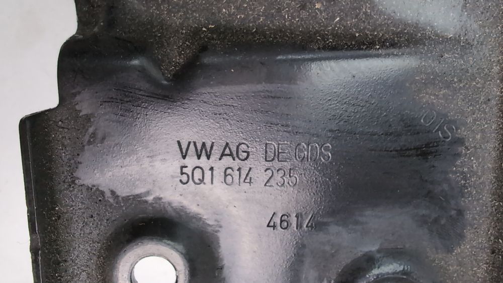 Кронштейн блоку abs Volkswagen Golf 2013-2017 (mk7) 5Q1614235 1096708 фото