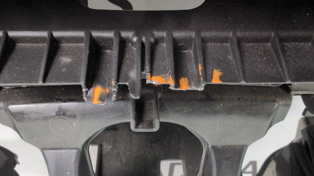 Передняя панель (торпедо) (дефект) Mercedes Benz C300 2015-2018 (W205) A20568035879J38 1081138 фото