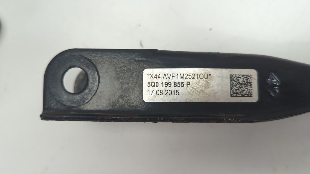 Подушка двигателя (мотора) (задняя)с кронштейном Audi A3 2013-2016 (8V) 5Q0199855J 1041715 фото