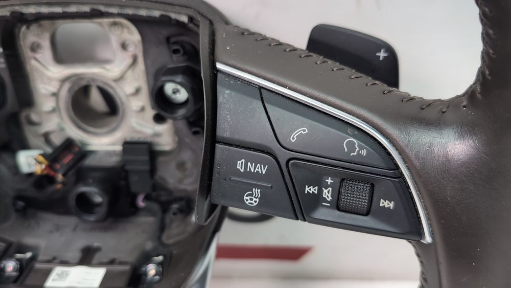 Кнопки керування на кермі у зборі Audi Q7 2017-2019 (4M) 4M0951523AXHA 1106502 фото