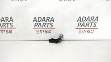 Кронштейн крепления центральной консоли прав. Volkswagen Passat 2012-2015 (B7) 5C7863442 1007922 фото
