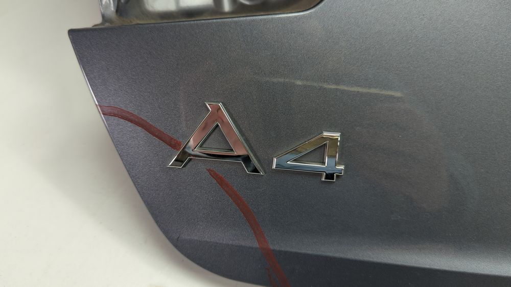 Емблема A4 кришка багажника Audi A4 2016-2019 (B9) 8H08537412ZZ 1051413 фото