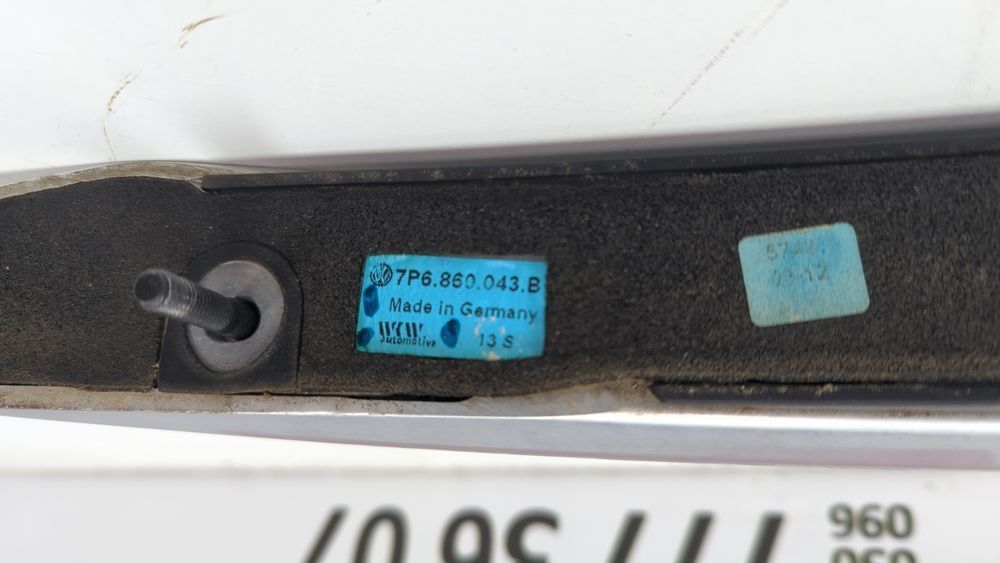 Рейлінг даху у зборі лев. (дефект) Volkswagen Touareg 2010-2014 (7P 2nd gen) 7P6860043BSTY 1059492 фото