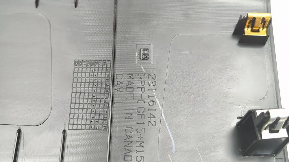 Обшивка крышки багажника верхняя Chevrolet Equinox 2018-2021 (3rd gen) 84445040 1029987 фото