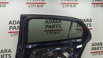 Напрямне скло задніх правих дверей Mercedes Benz GLA 2017-2019 (X156) A1567350225 1049795 фото