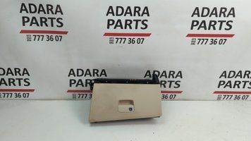 Бардачок торпедо (речовий ящик) (дефект) Mercedes Benz GLA 2017 - 2019 (X156) A1176804200 1069980 фото