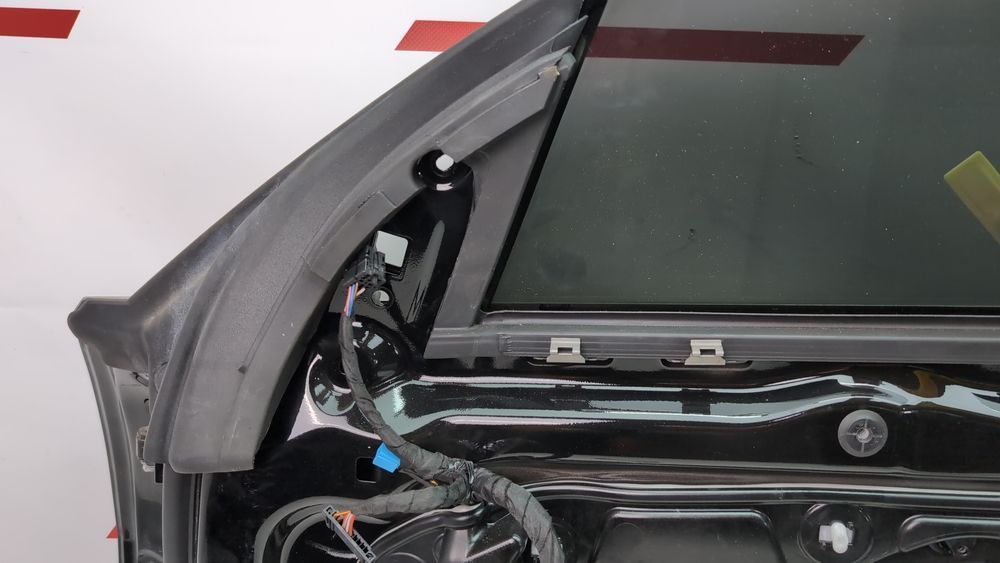 Уплотнитель стекла двери передней правой внутренний BMW 2 Series Gran Coupe 2020-2024 (F44) 51337483104 1075925 фото
