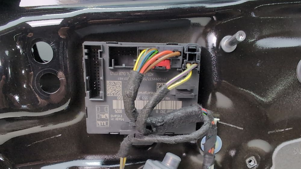 Блок керування дверей передньої правої Audi A3 2013-2016 (8V) 5Q0959592BZ00 1081355 фото