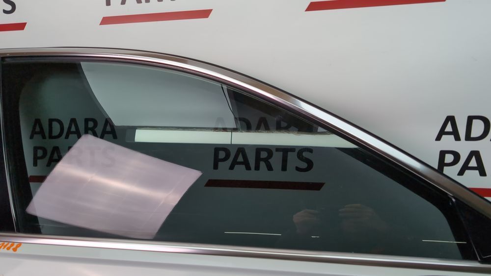 Напрямне скло дверей передньої правої. Audi A6 2019-2023 (C8) 4K0837432B 1093120 фото