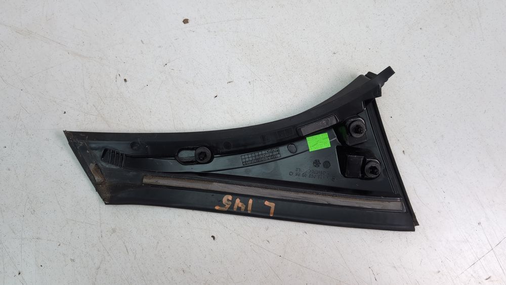 Боковая накладка крышки багажника левая Mercedes Benz GLA 2017 - 2019 (X156) A1567900388 1069509 фото